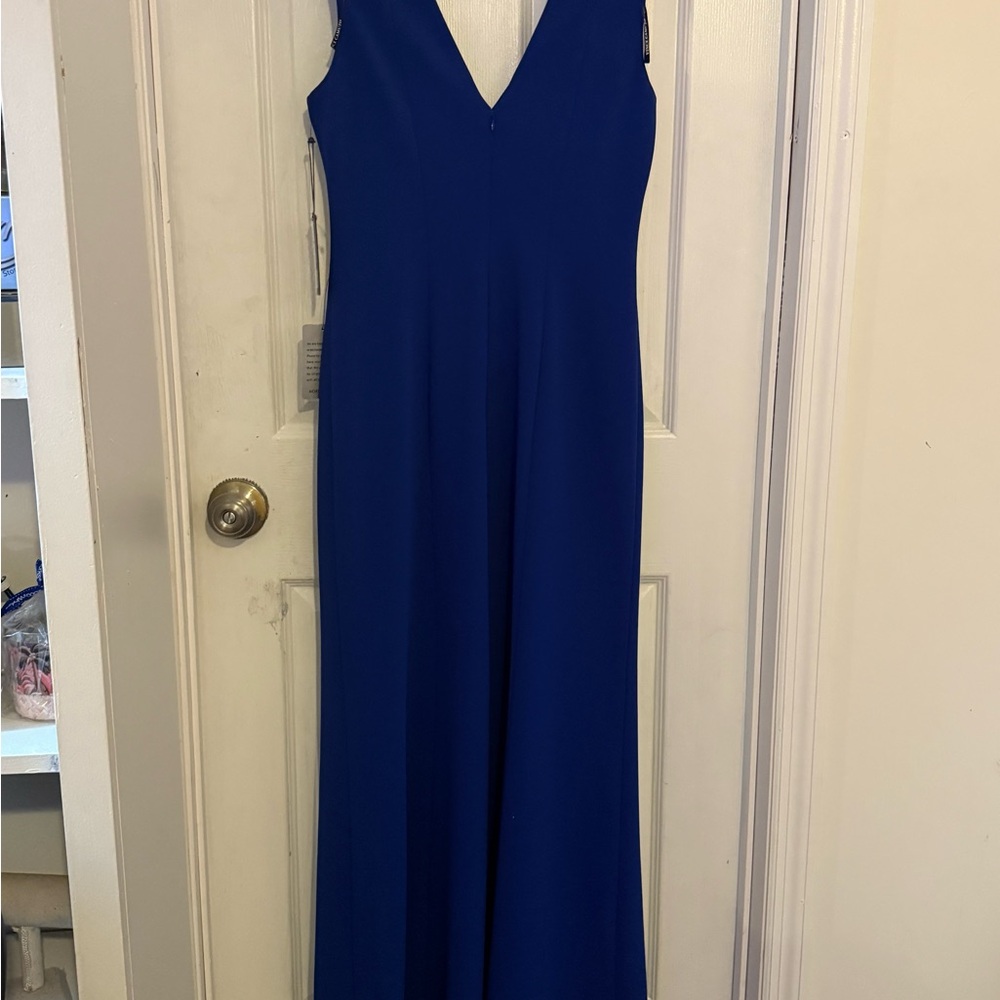 Elegant Blue Sleeveless Gown